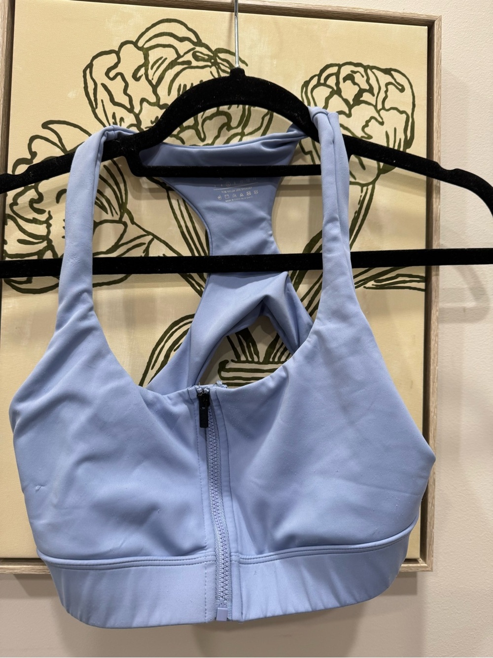 IVL Front-Zip Light Blue Sports Bra with Racerback Support Women’s size 6 ~ USED